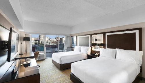 Standard Double Room with Two Double Beds and City View