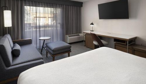 King Room with Sofa Bed