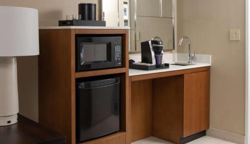 One-Bedroom Suite - Mobility Access/Bath Tub