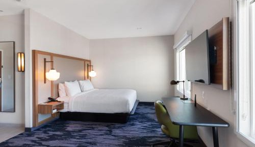 King Room - Hearing Accessible