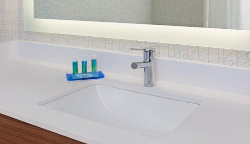 King Room - Mobility Access/Hearing Accessible