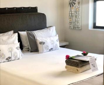 Deluxe Double Room with Mountain View