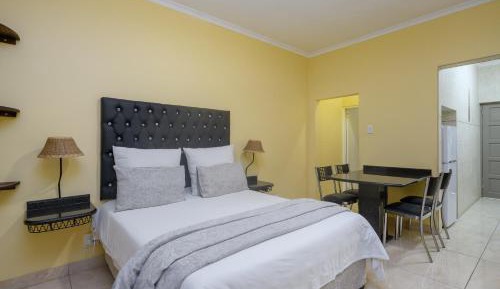 6 People Open Plan Unit 