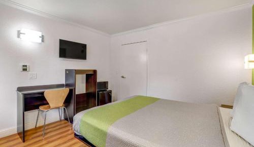 Double Room - Disability Access - Roll In Shower