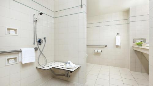 Queen Room - Disability Access