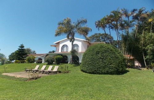 Kloof Hotel | Bizafrika Guest Lodge & Conference Center