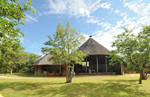 Weipe Hotel | Mopane Bush Lodge