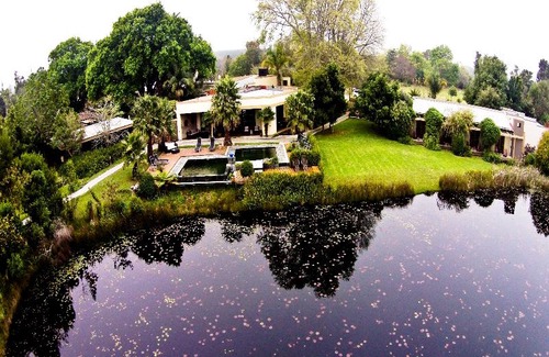 Die Barakke Hotel | Lily Pond Country Lodge