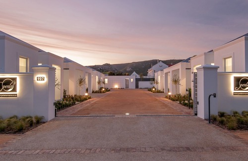 Eastcliff Hotel | Perla