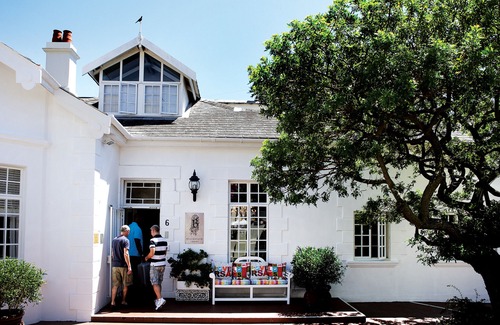 Three Anchor Bay Hotel | Blackheath Lodge