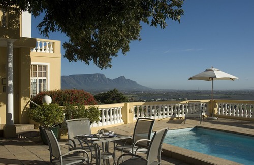 Muizenberg Hotel | Colona Castle