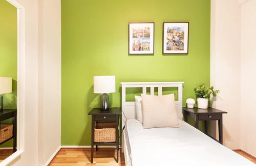 Osmanbey Apartment | Charming Flat 3 min to Citys Nisantasi in Sisli