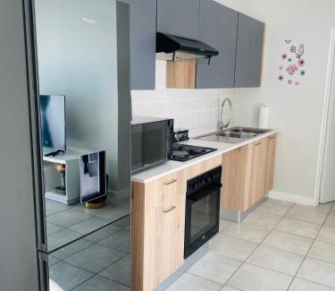 Tshwane Apartment | Pool facing luxury apartment
