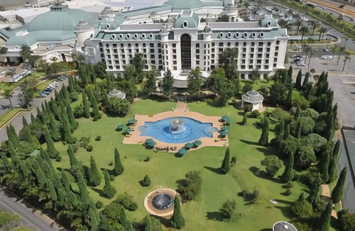 O.R. Tambo Hotel | Peermont Metcourt at Emperors Palace