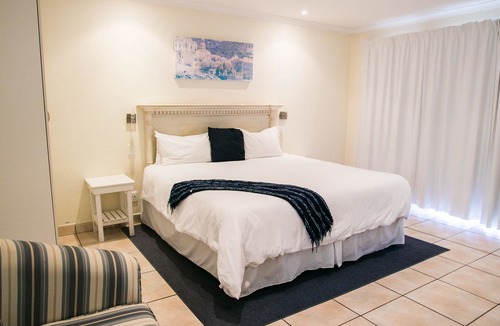 Bunkers Hill Hotel | Santorini Guesthouse