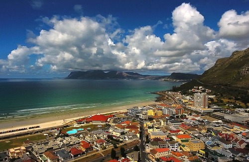 Muizenberg Hotel | The Muize
