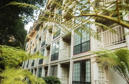 Saratoga Hotel | The Inn at Saratoga, Tapestry Collection by Hilton