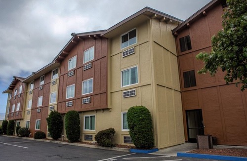 The East Side Hotel | Hotel Focus SFO