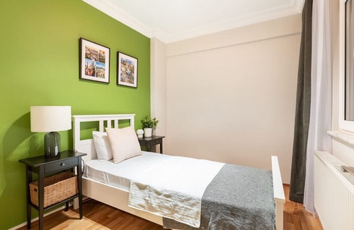Osmanbey Apartment | Charming Flat 3 min to Citys Nisantasi in Sisli