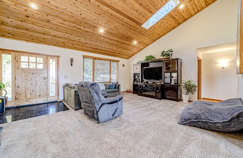 Fortuna House | Charming home with game room, full kitchen, washer/dryer, & patio - dog-friendly