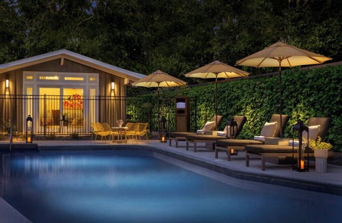 Menlo Park Hotel | The Cottages Hotel
