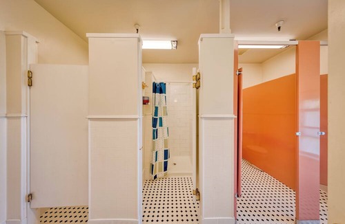 Downtown Sacramento Hostel | HI Sacramento Hostel