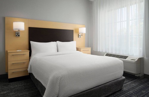 Santa Clara Hotel | TownePlace Suites San Jose Santa Clara