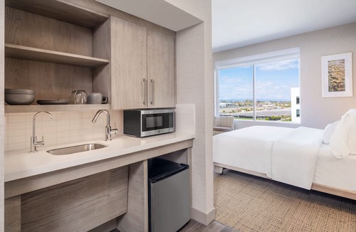 Newhall Hotel | Element by Marriott San Jose Airport