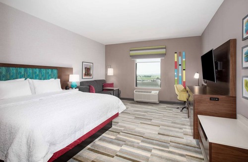 Watsonville Hotel | Hampton Inn & Suites Watsonville