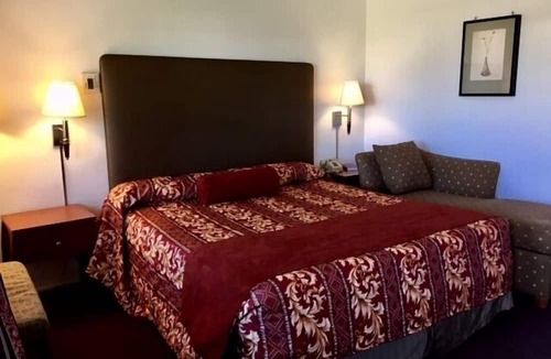 Los Banos Hotel | Maple Inn & Suites