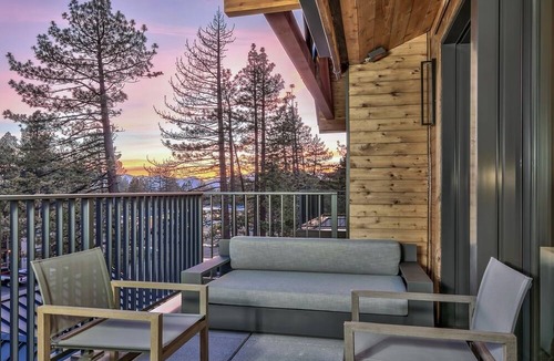 Lakeside Park Condo | LuxuryÂ 3br Steps From Heavenly Village & Gondola 3 Bedroom Condo by RedAwning