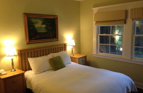 Monte Rio Bed & Breakfast | Highland Dell Lodge