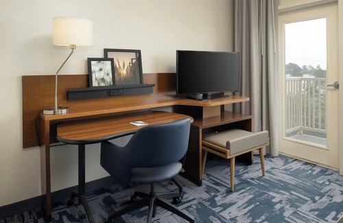 Westside Santa Cruz Hotel | Fairfield Inn & Suites by Marriott Santa Cruz, CA