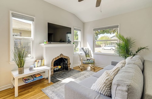 San Jose Cottage | Walk to Dtwn San Jose & Sjsu: Charming + Cozy Gem!