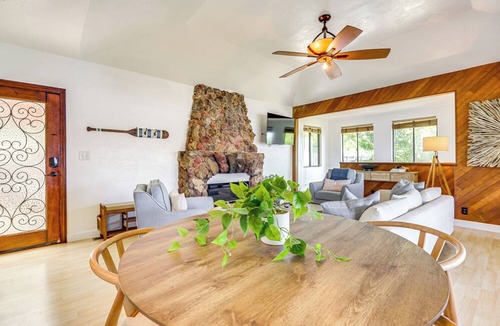 Clear Lake Cottage | Private Hot Tub w/Water Views: Lower Lake Getaway