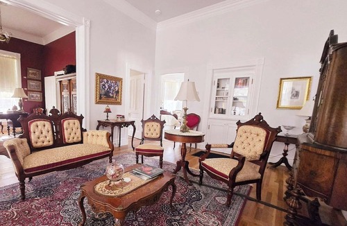 Winters House | The Queen On Main