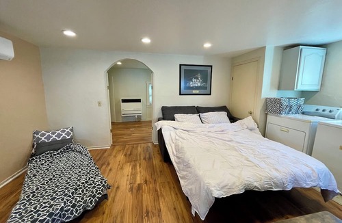 Sunnyvale West Cottage | Sunnyvale Cabin