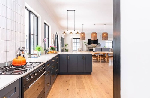 Claremont House | Elegant Modern 4-Bedroom Home