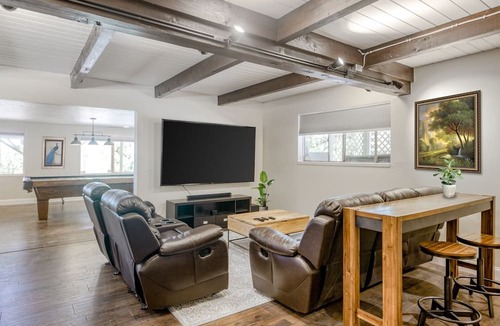 Groveland House | Yosemite Gateway Cabin Valley Views, Sleeps 10
