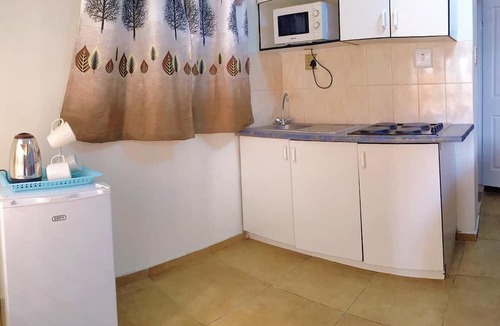 Greater Johannesburg Metropolitan Area House | Ogans Glen Stylish 1 BedRoom Apartment Self-Catering