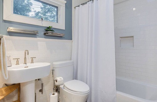 Fetters Hot Springs-Agua Caliente House | Sonoma Valley Bungalow Retreat