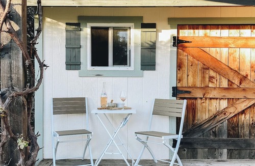 Cool Apartment | Adorable tiny home on a mini farm in Gold Country
