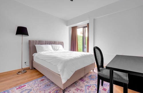 Kabatas Apartment | Flat w Turkish Bath 5 min to Kabatas Pier