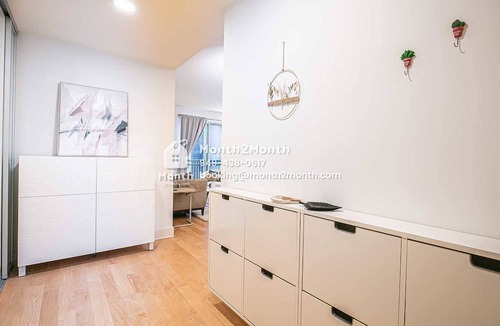 South Beach House | Luxe Urban Retreat on Lansing St #41904