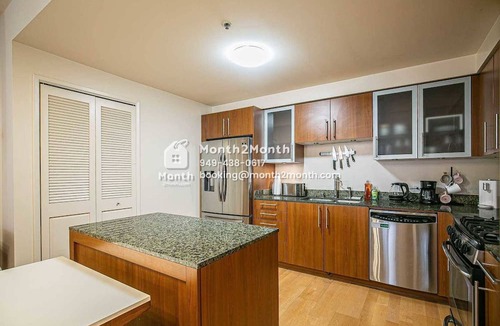 South Beach House | Luxe Urban Retreat on Lansing St #41904