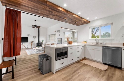 Santa Clara Condo | Cozy & Bright Japanese Inspired Modern Home