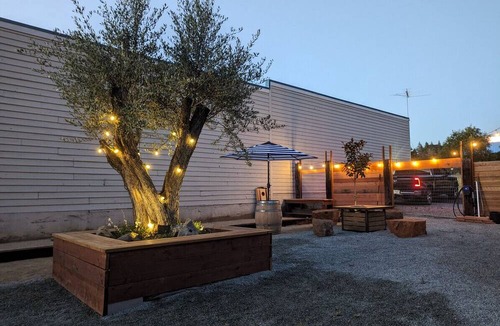 Placerville Apartment | Yaki #2 Harper Inn · Modern 1 Bedroom Close to Downtown w/ Free Bikes
