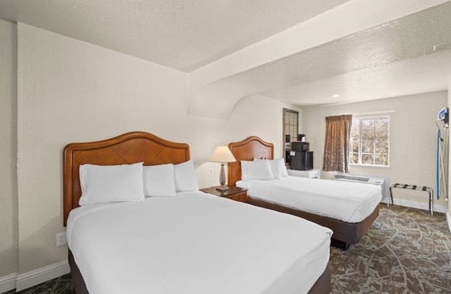 College Park Hotel | Rose Garden Inn - San Jose Airport