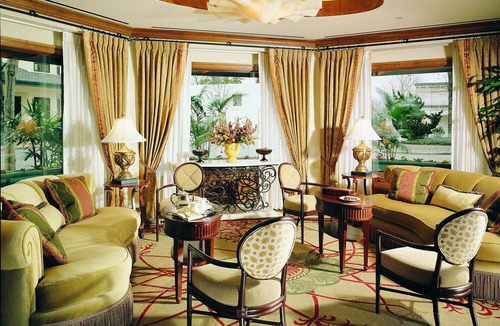 Pleasanton Hotel | The Rose Hotel