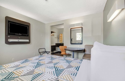 North San Jose Hotel | Motel 6 San Jose, CA - Airport